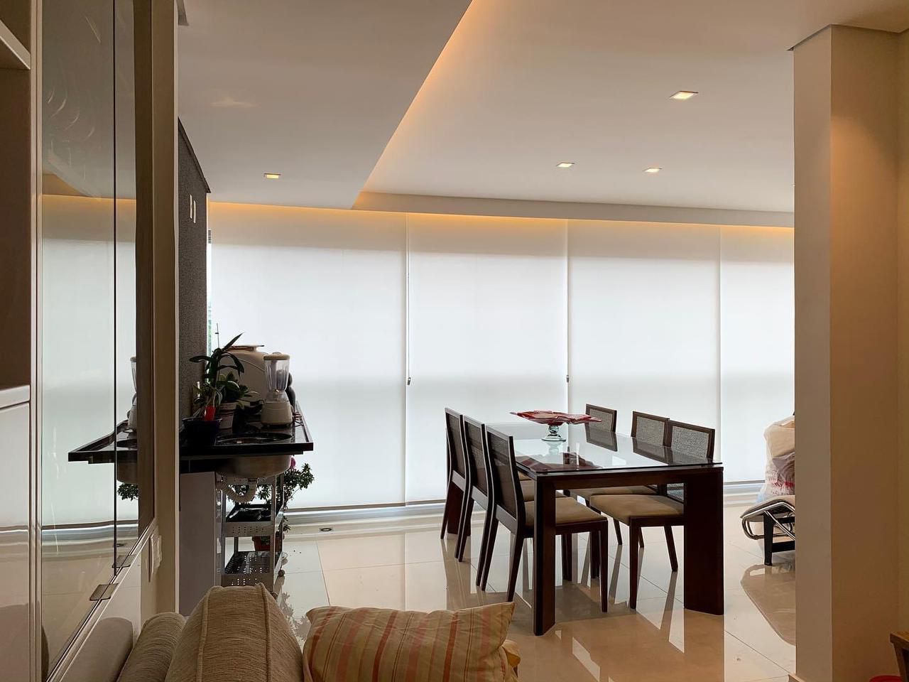 Conforto e estilo com persianas personalizadas.